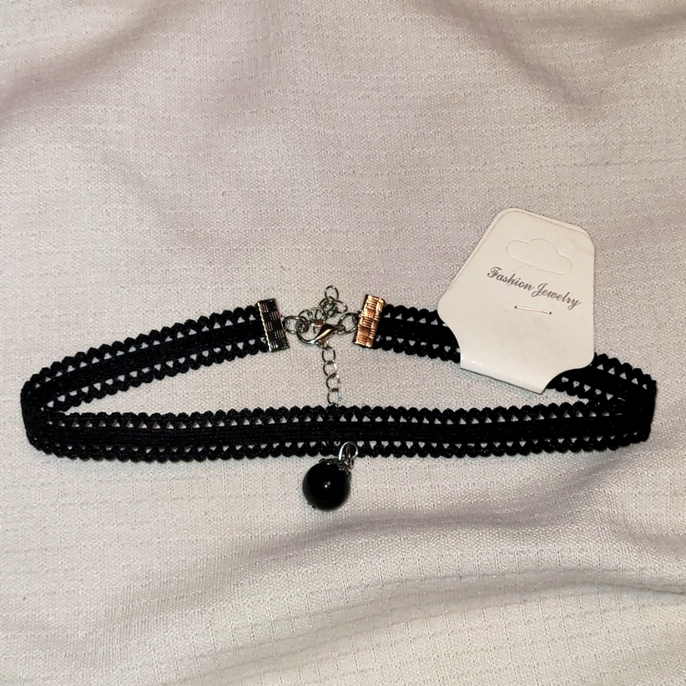 Black woven choker